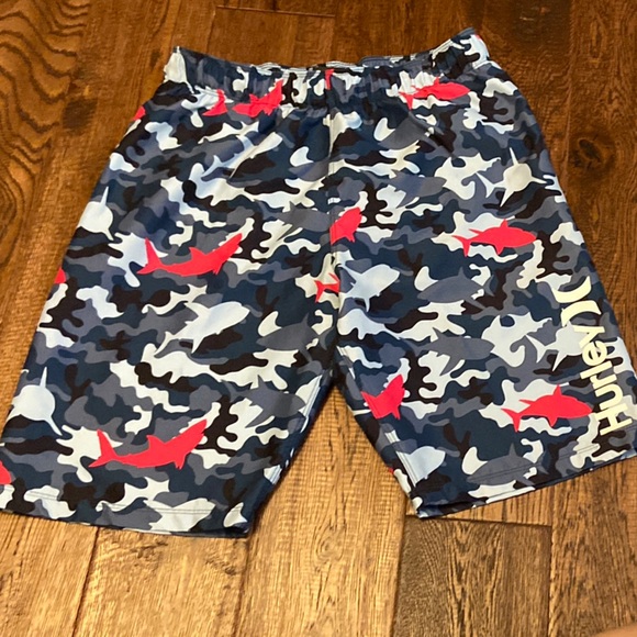 Kids Hurley Blue Camo Swim Shorts Sharks - Picture 1 of 6